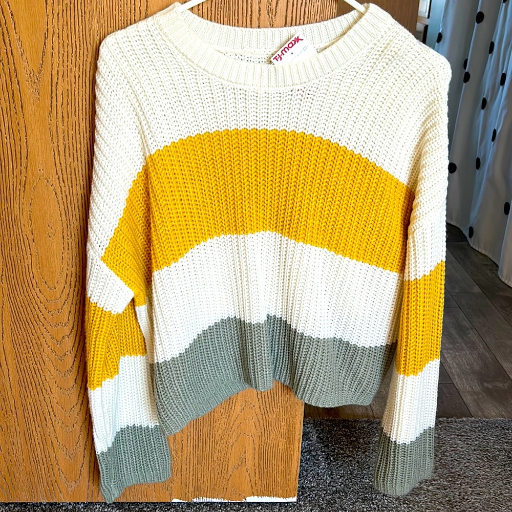 Women’s Sweater